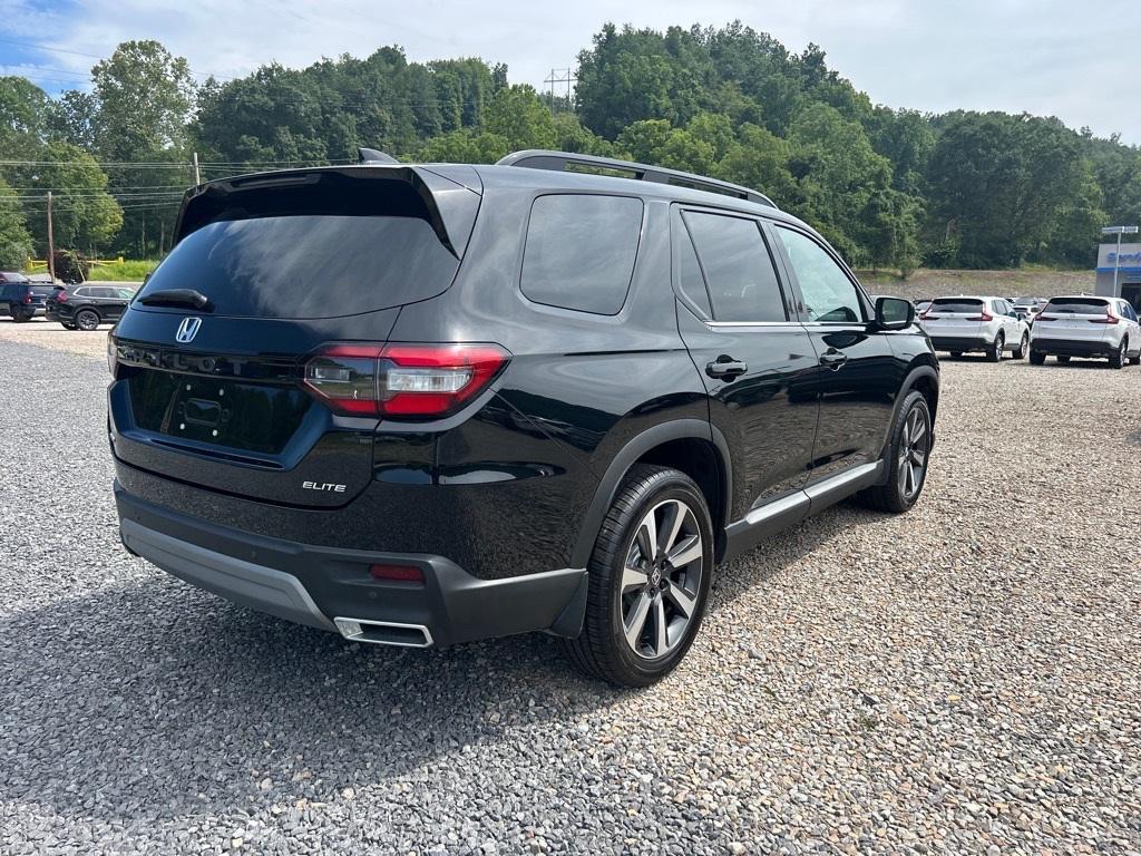 used 2023 Honda Pilot car, priced at $32,990