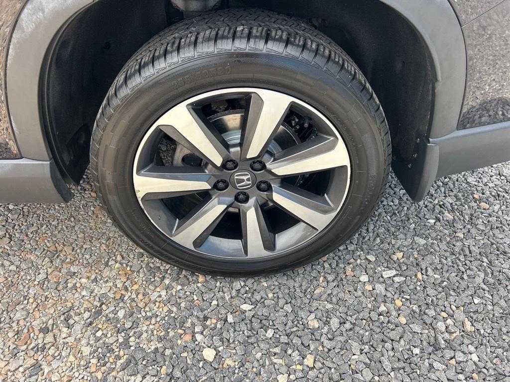 used 2023 Honda Pilot car, priced at $32,990