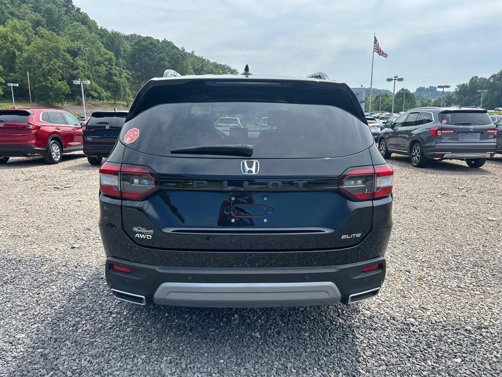 used 2023 Honda Pilot car, priced at $32,990