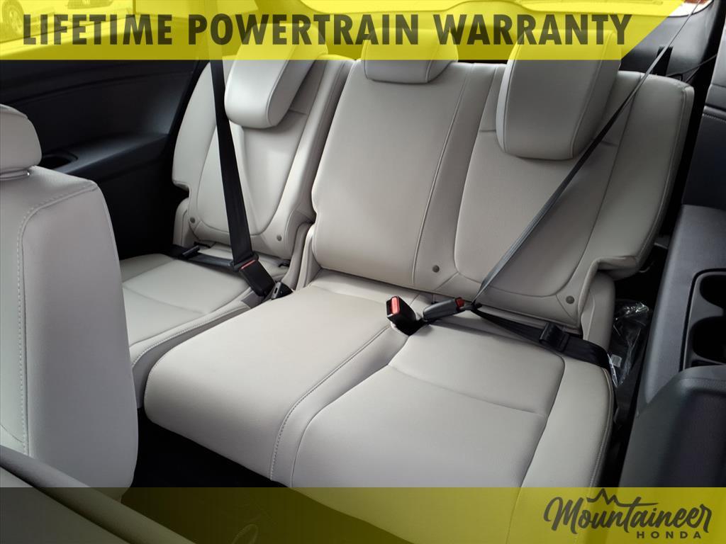 new 2026 Honda Odyssey car, priced at $44,655