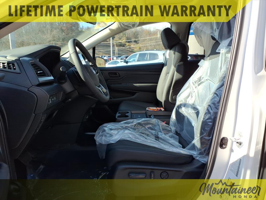 new 2026 Honda Odyssey car, priced at $45,110