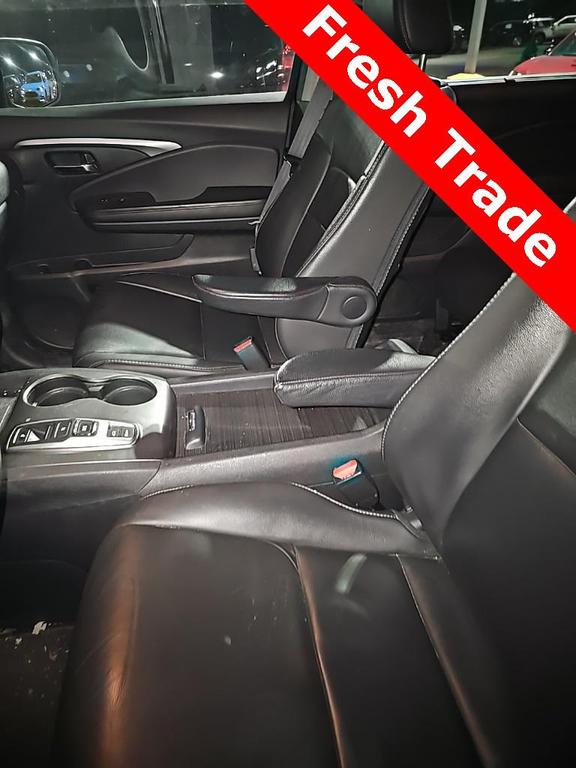 used 2021 Honda Pilot car, priced at $21,900