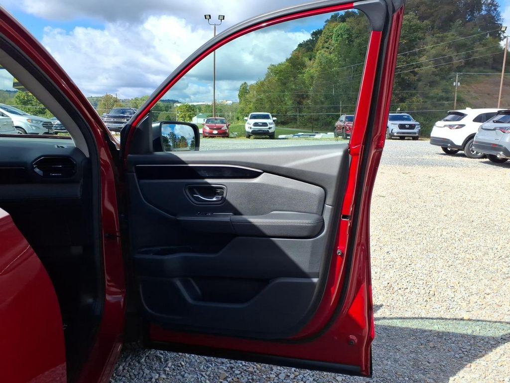 used 2026 Honda Passport car, priced at $42,923