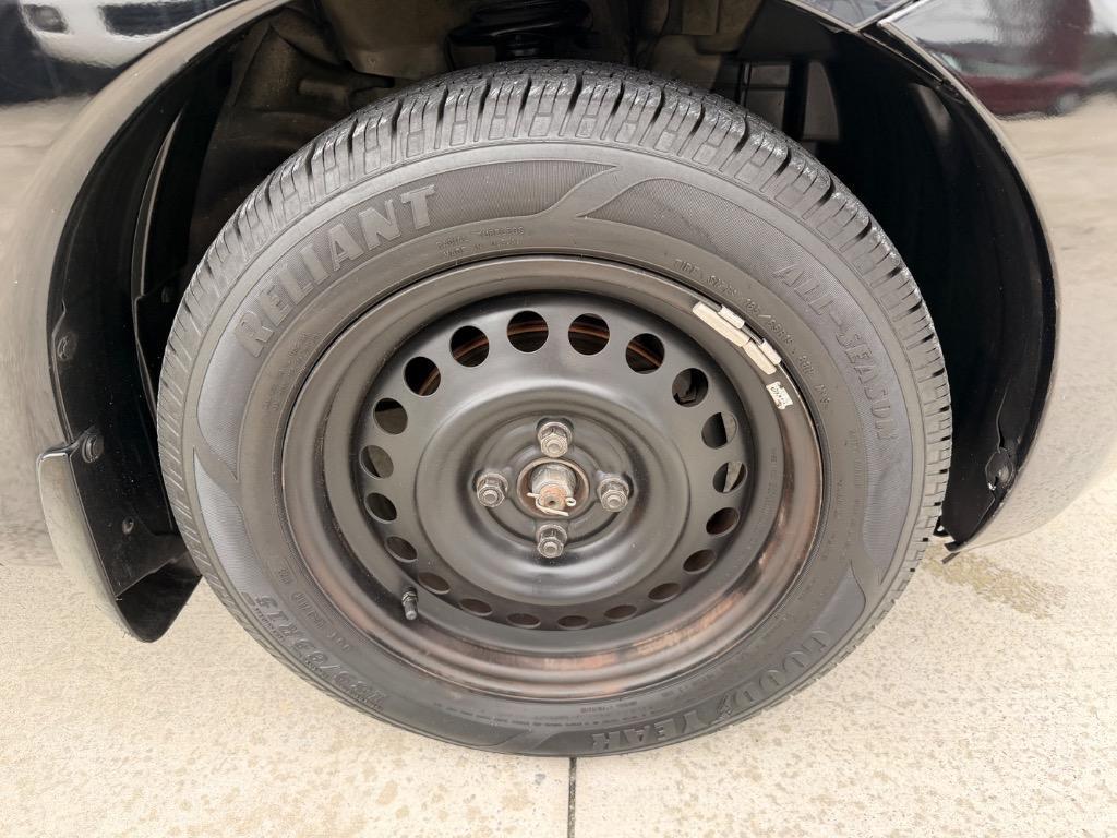 used 2014 Nissan Versa Note car, priced at $4,950