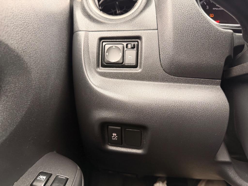 used 2014 Nissan Versa Note car, priced at $4,950