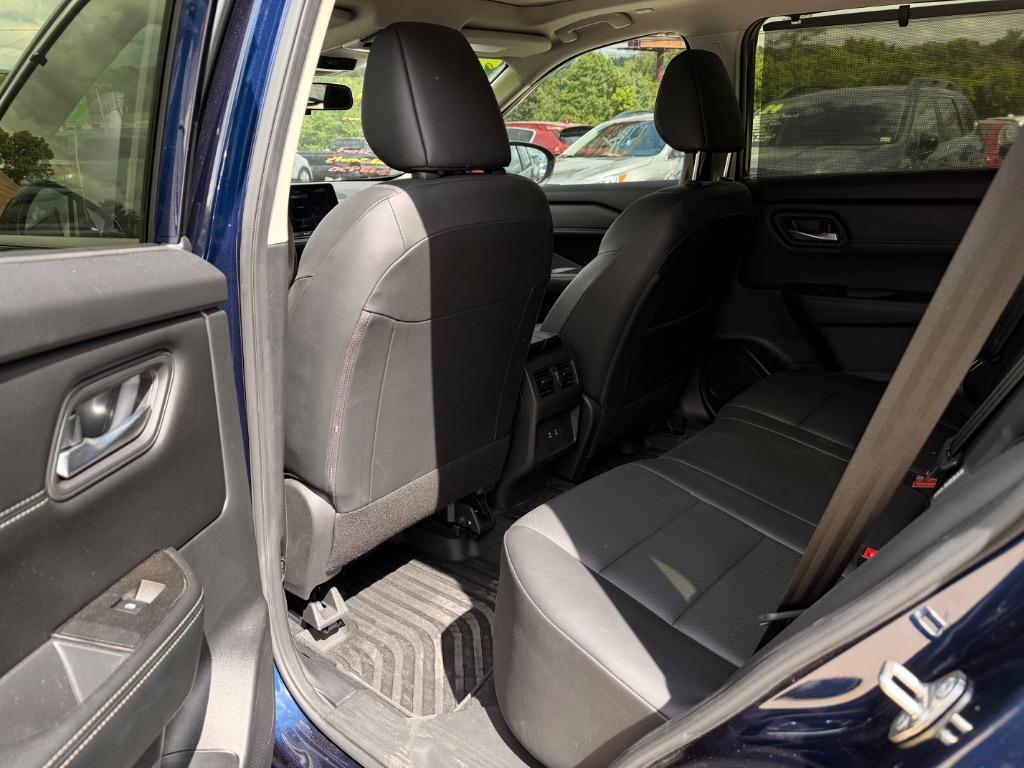 used 2024 Nissan Rogue car, priced at $17,950