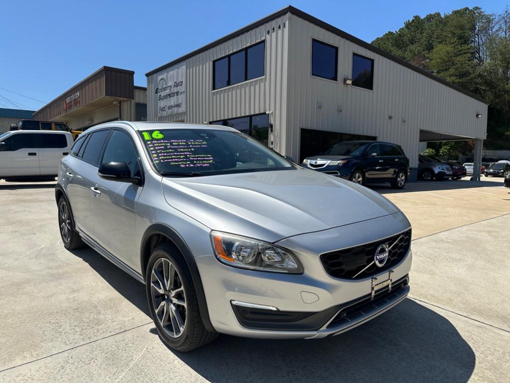 used 2016 Volvo V60 Cross Country car, priced at $8,950
