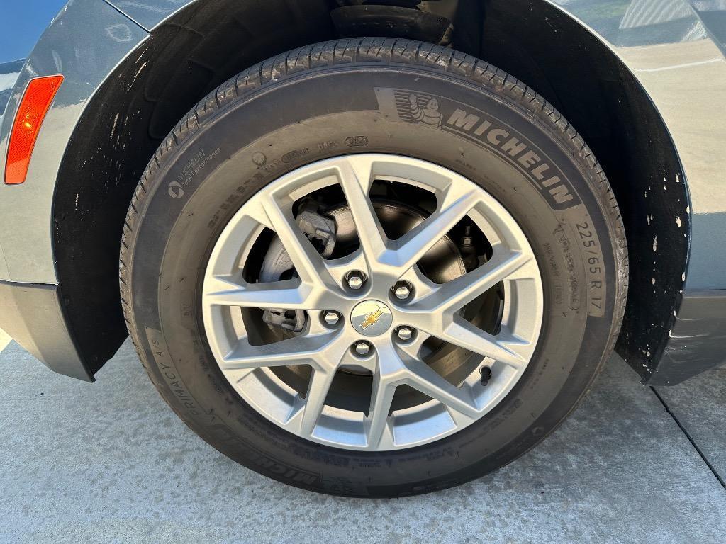 used 2024 Chevrolet Equinox car, priced at $16,950