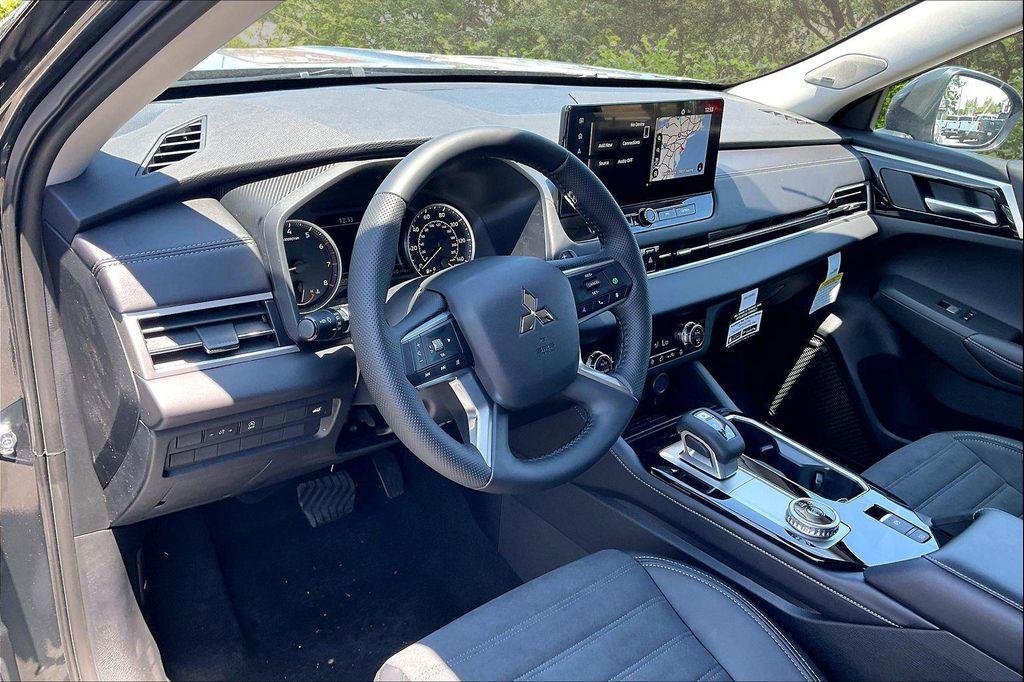 new 2026 Mitsubishi Outlander car, priced at $37,919