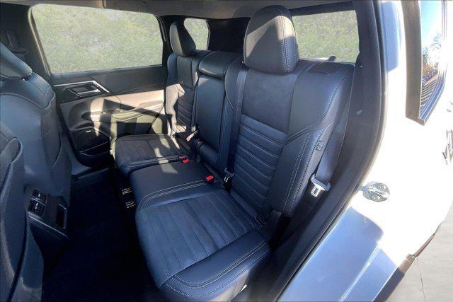 new 2026 Mitsubishi Outlander car, priced at $45,524