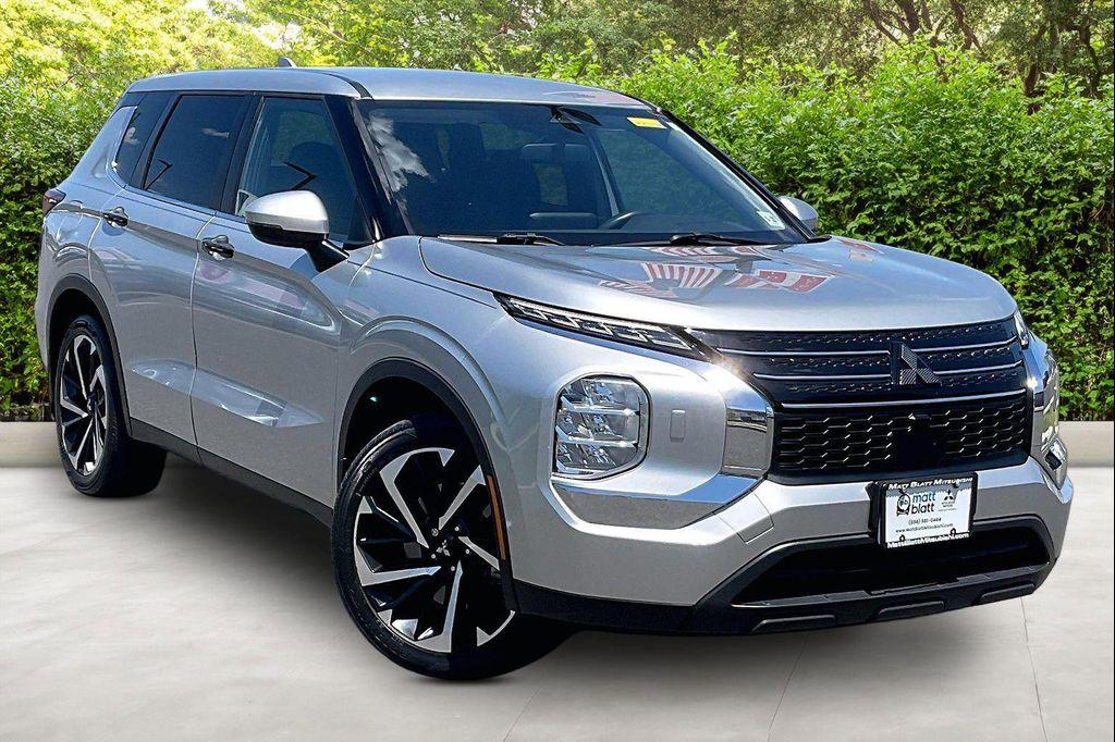 used 2022 Mitsubishi Outlander car, priced at $22,688