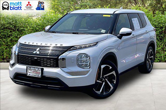 used 2022 Mitsubishi Outlander car, priced at $22,999