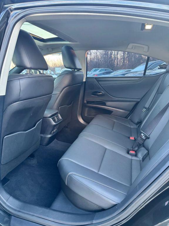 used 2024 Lexus ES 300h car, priced at $35,995