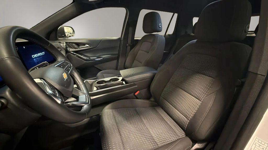 used 2025 Chevrolet Equinox car, priced at $26,491