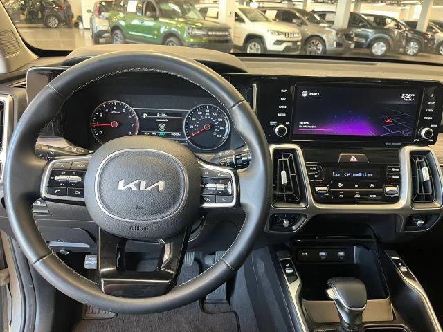 used 2022 Kia Sorento car, priced at $25,091