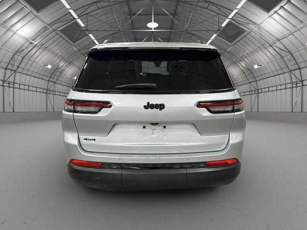 used 2024 Jeep Grand Cherokee L car, priced at $27,491