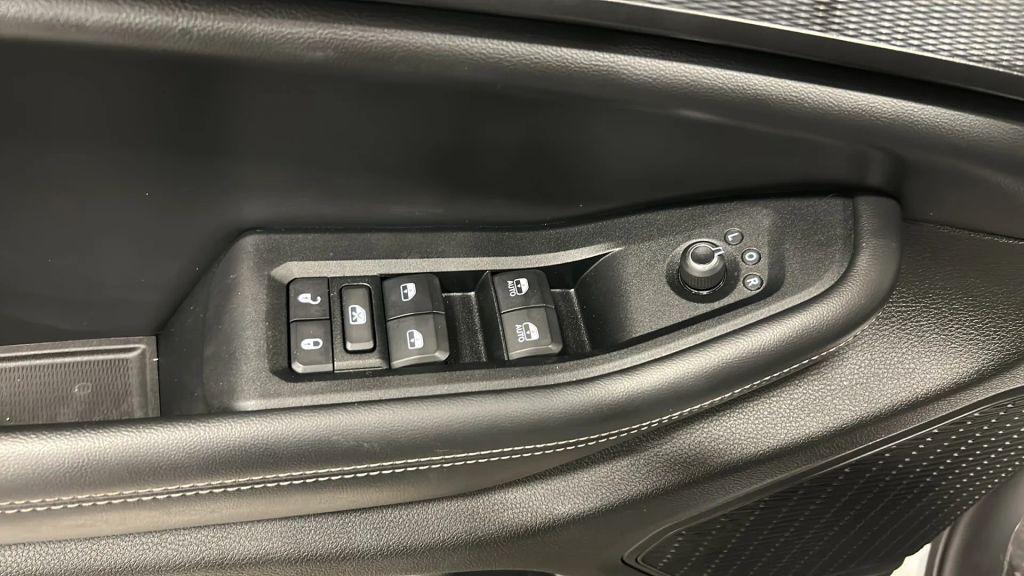 used 2024 Jeep Grand Cherokee L car, priced at $27,491