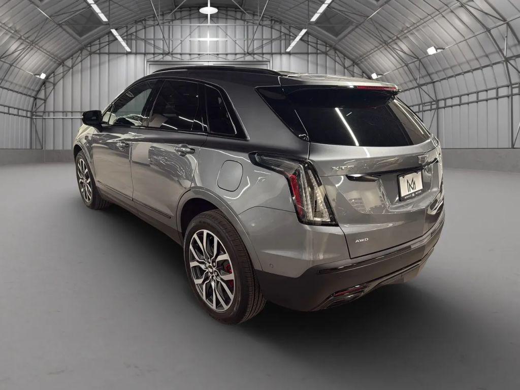 used 2022 Cadillac XT5 car, priced at $32,991