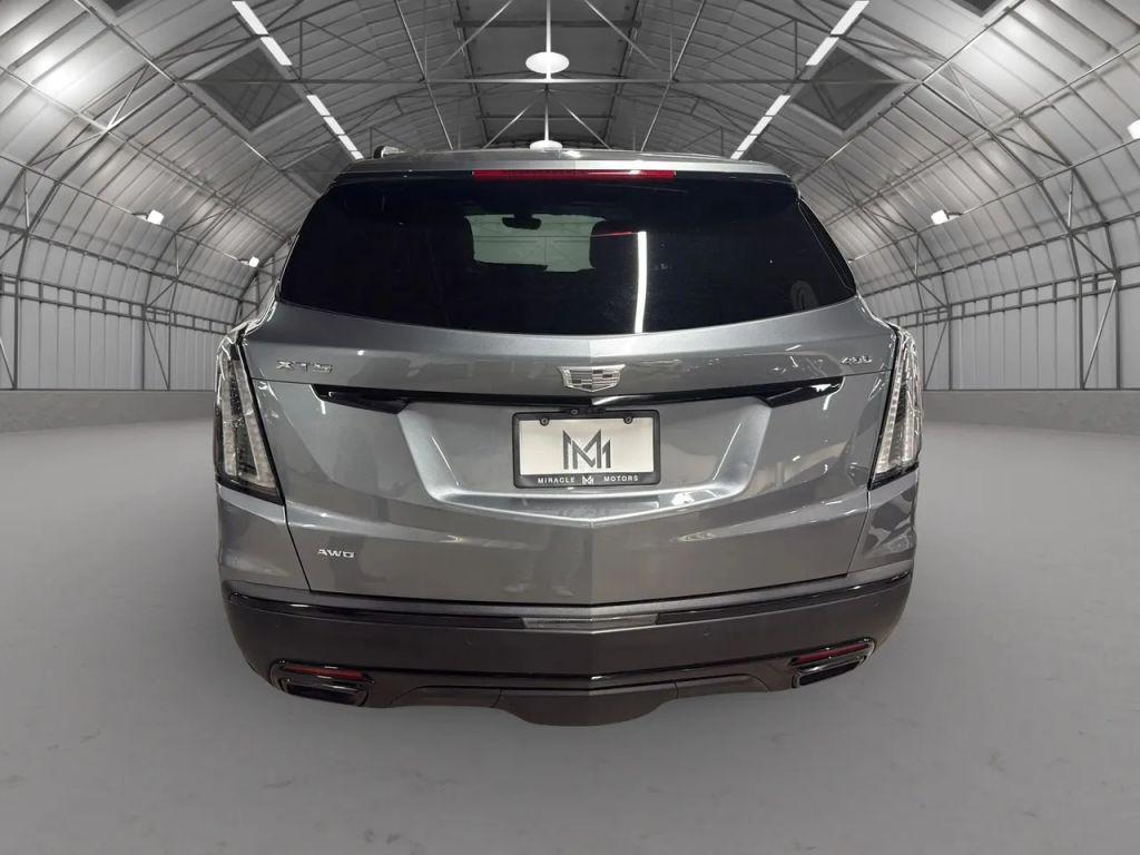 used 2022 Cadillac XT5 car, priced at $32,991
