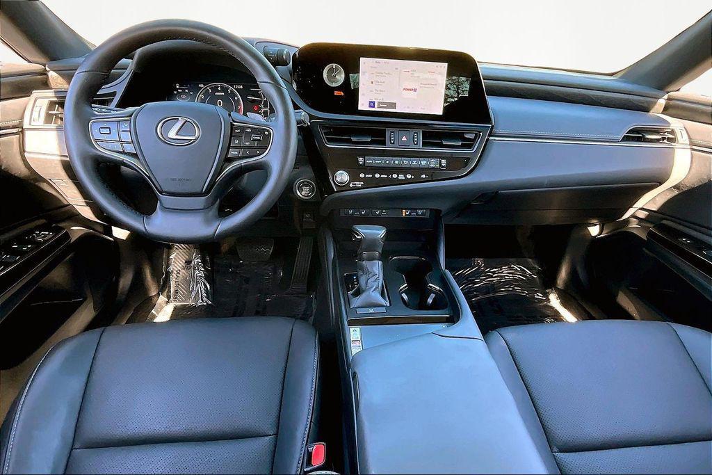 used 2024 Lexus ES 350 car, priced at $38,685