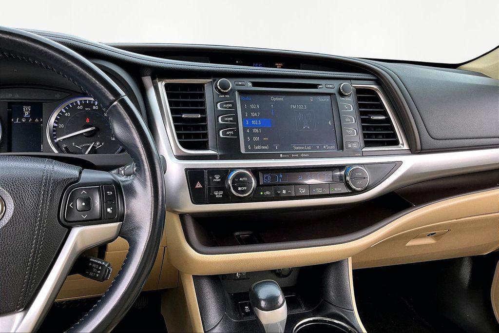 used 2016 Toyota Highlander car, priced at $19,200