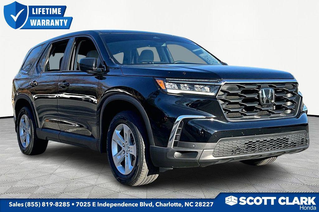 used 2023 Honda Pilot car, priced at $30,524