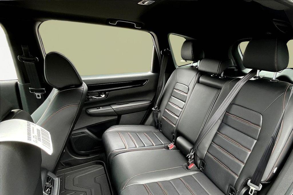 new 2026 Honda CR-V Hybrid car, priced at $44,000