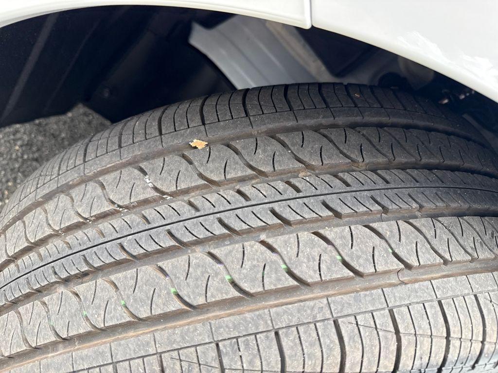 new 2026 Honda Civic Hybrid car, priced at $32,100