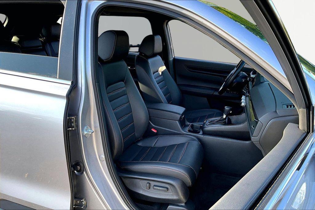 used 2025 Honda CR-V Hybrid car, priced at $36,719