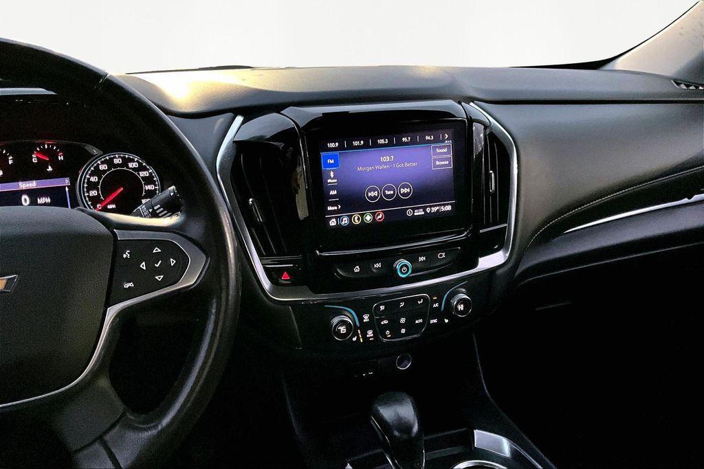 used 2021 Chevrolet Traverse car, priced at $20,348