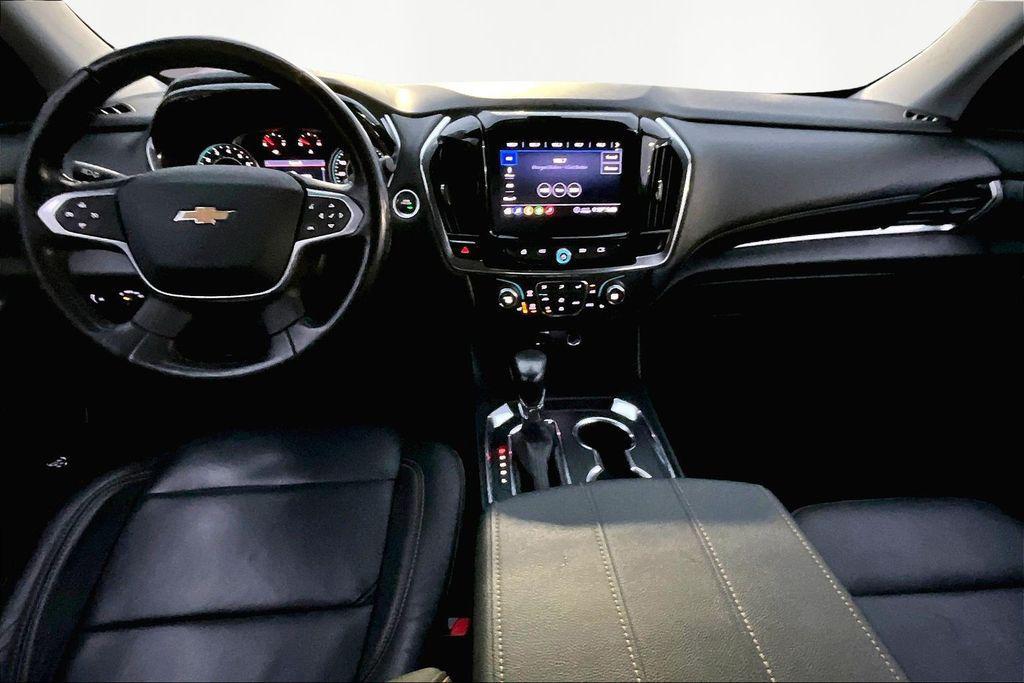 used 2021 Chevrolet Traverse car, priced at $20,348