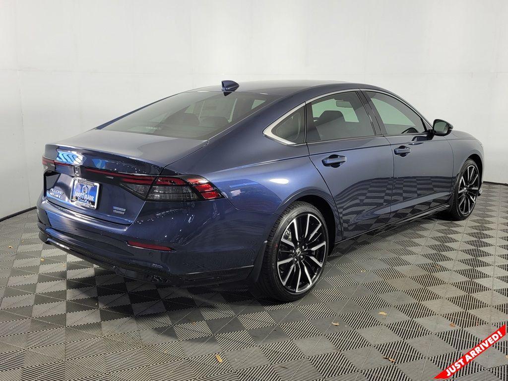 new 2025 Honda Accord Hybrid car, priced at $40,495