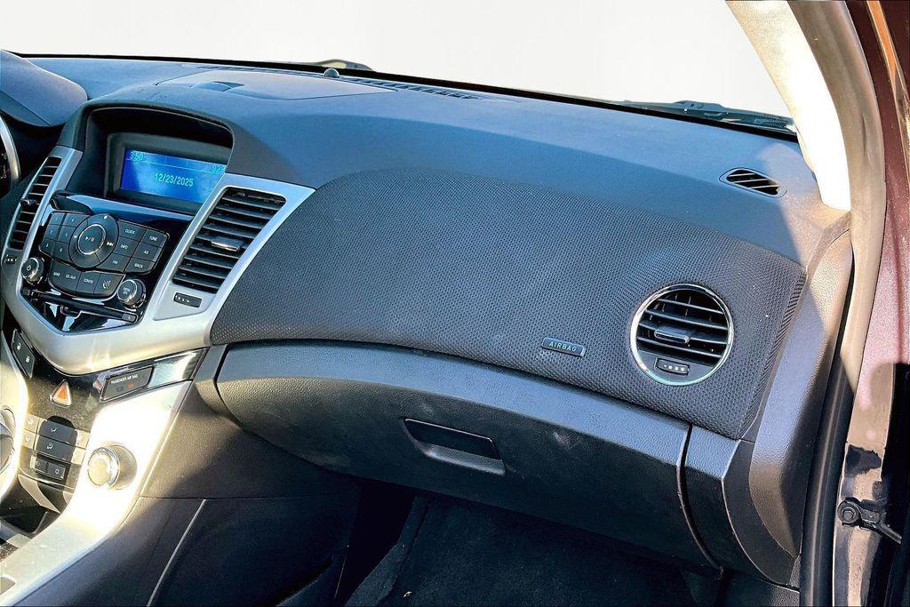 used 2014 Chevrolet Cruze car, priced at $8,995