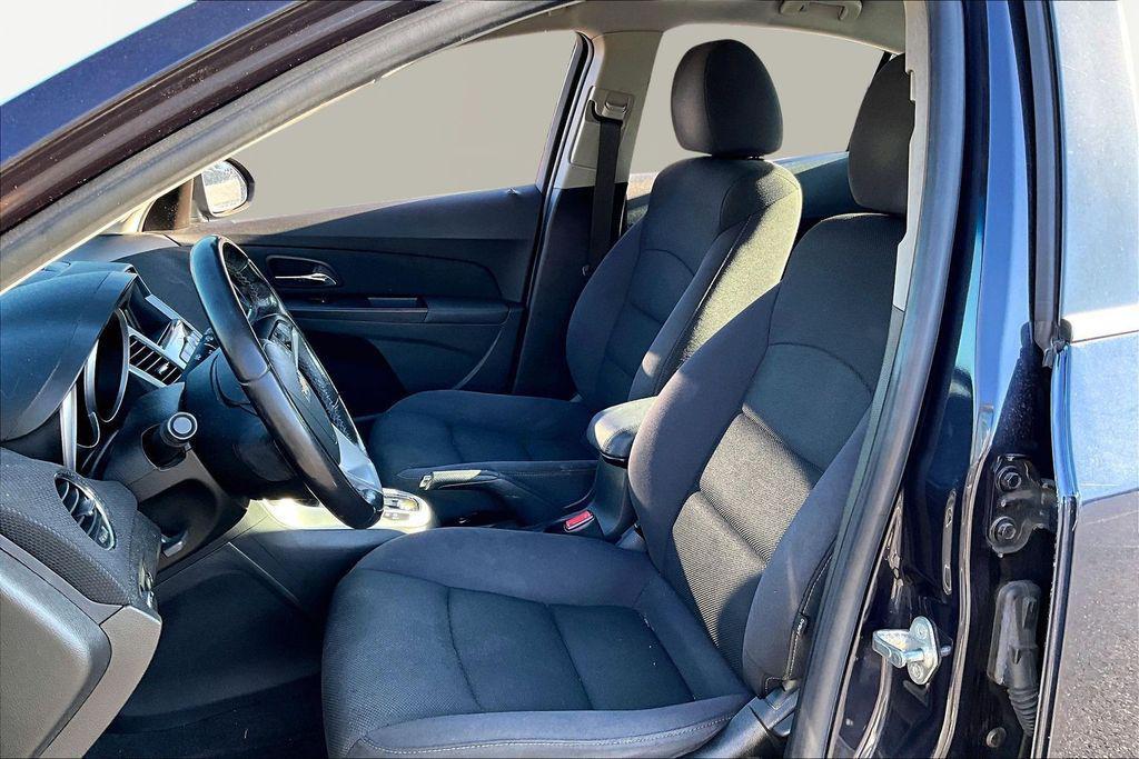 used 2014 Chevrolet Cruze car, priced at $8,995