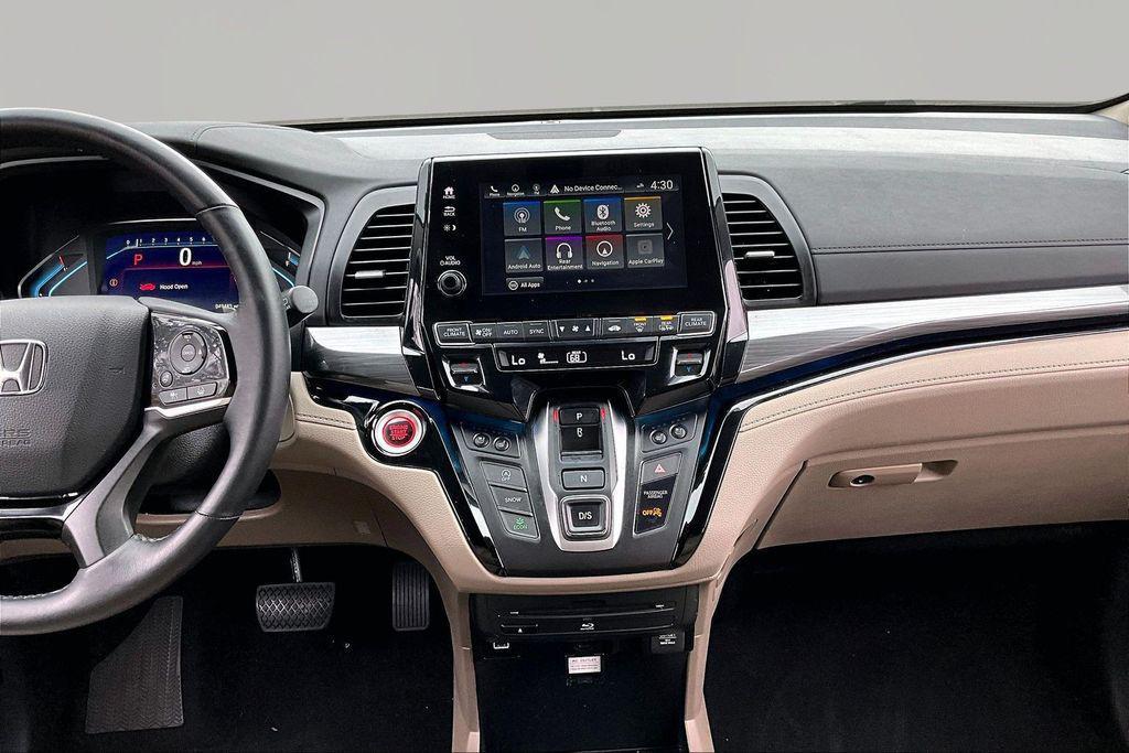 used 2024 Honda Odyssey car, priced at $40,995