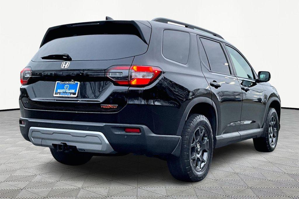 used 2024 Honda Pilot car, priced at $38,983