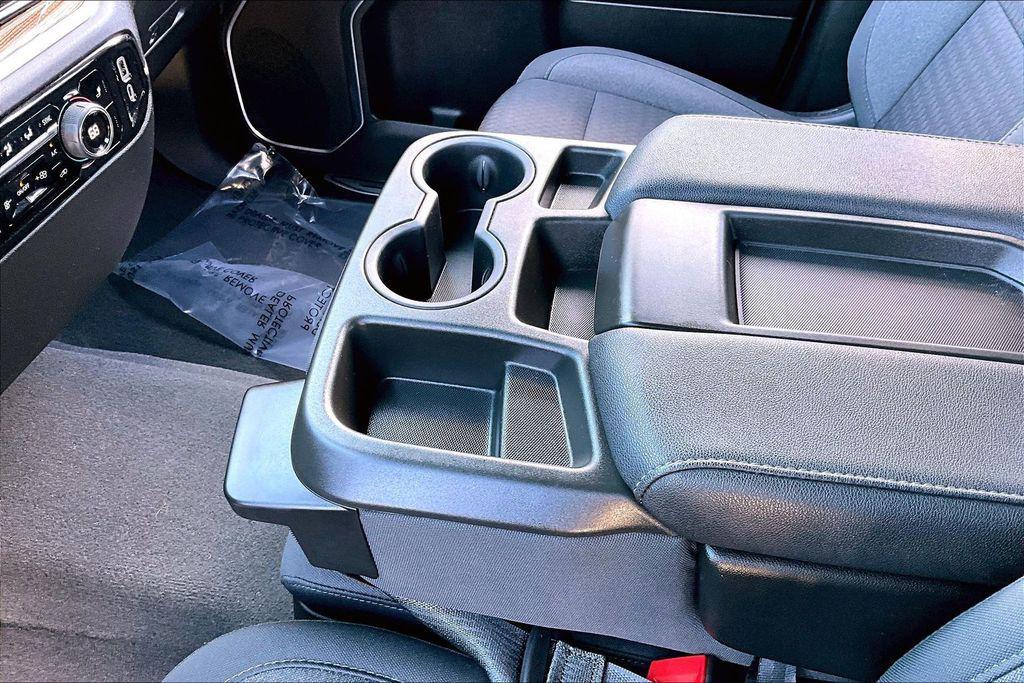 used 2022 Chevrolet Silverado 1500 car, priced at $35,074