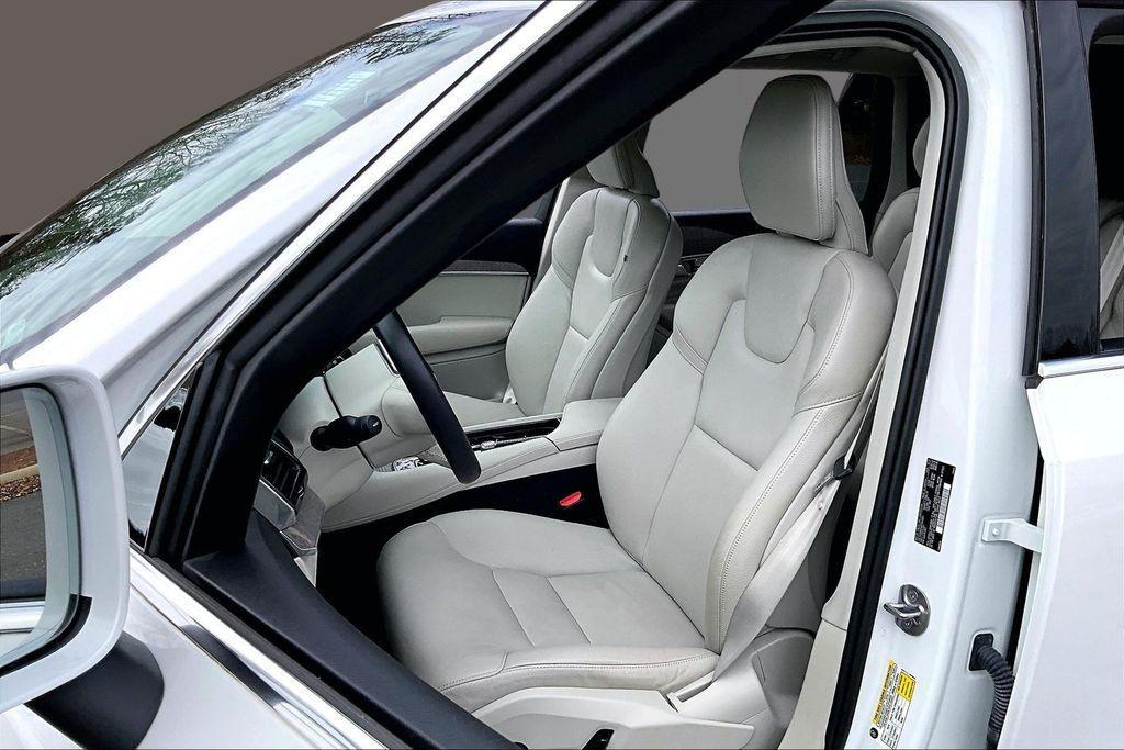 used 2023 Volvo XC90 Recharge Plug-In Hybrid car, priced at $45,888