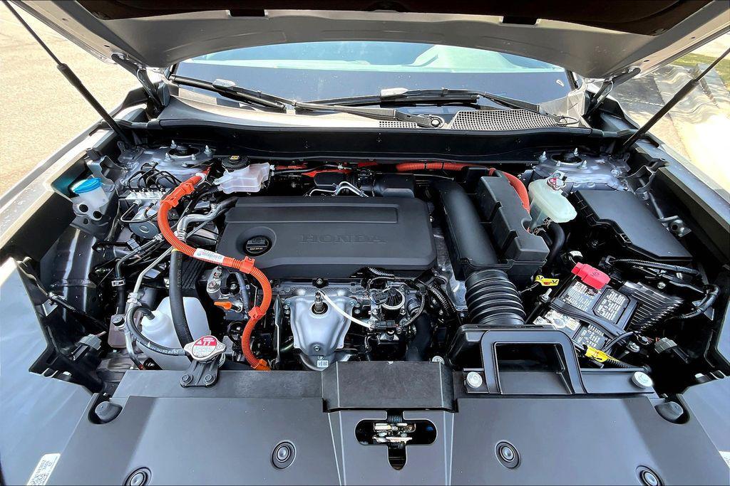 new 2026 Honda CR-V Hybrid car, priced at $40,175