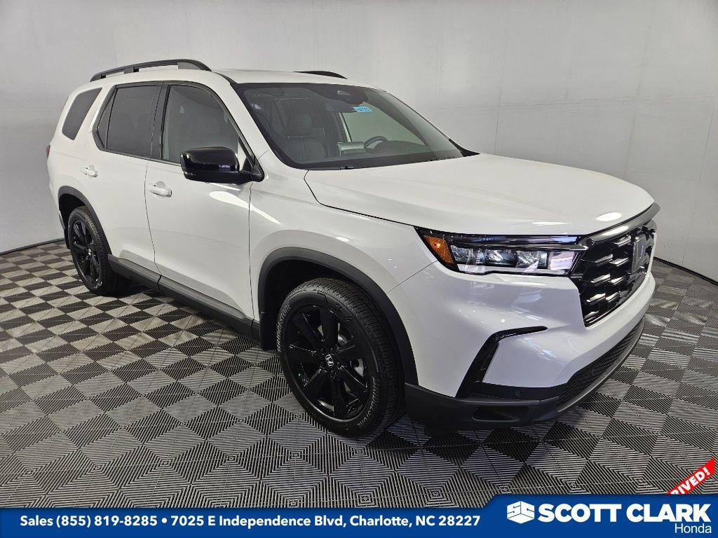 new 2025 Honda Pilot car, priced at $55,030