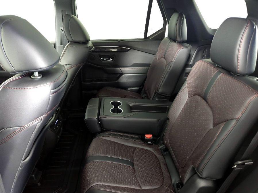 new 2025 Honda Pilot car, priced at $55,030