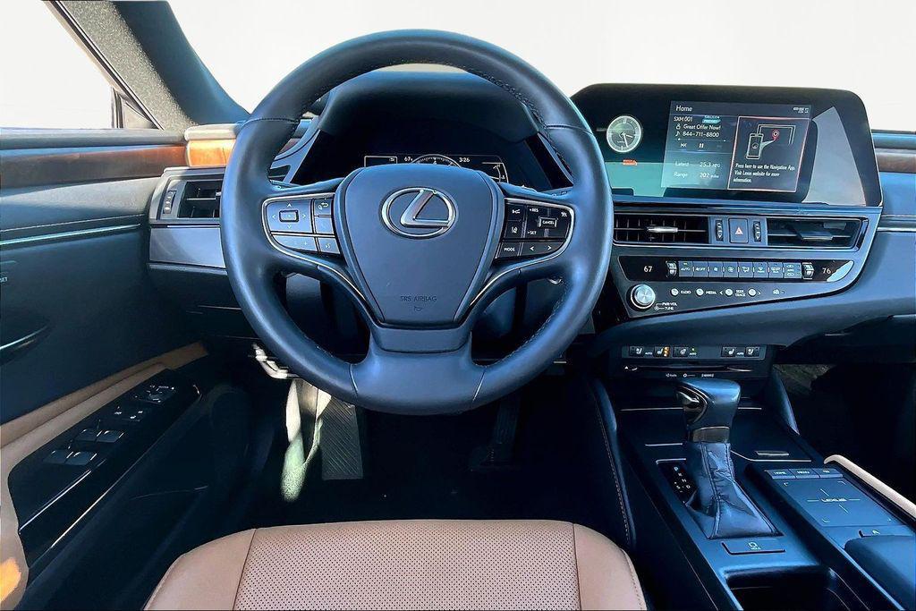 used 2022 Lexus ES 350 car, priced at $34,913
