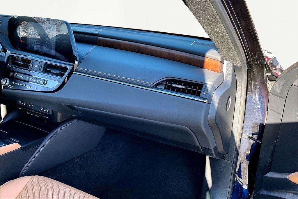 used 2022 Lexus ES 350 car, priced at $34,913