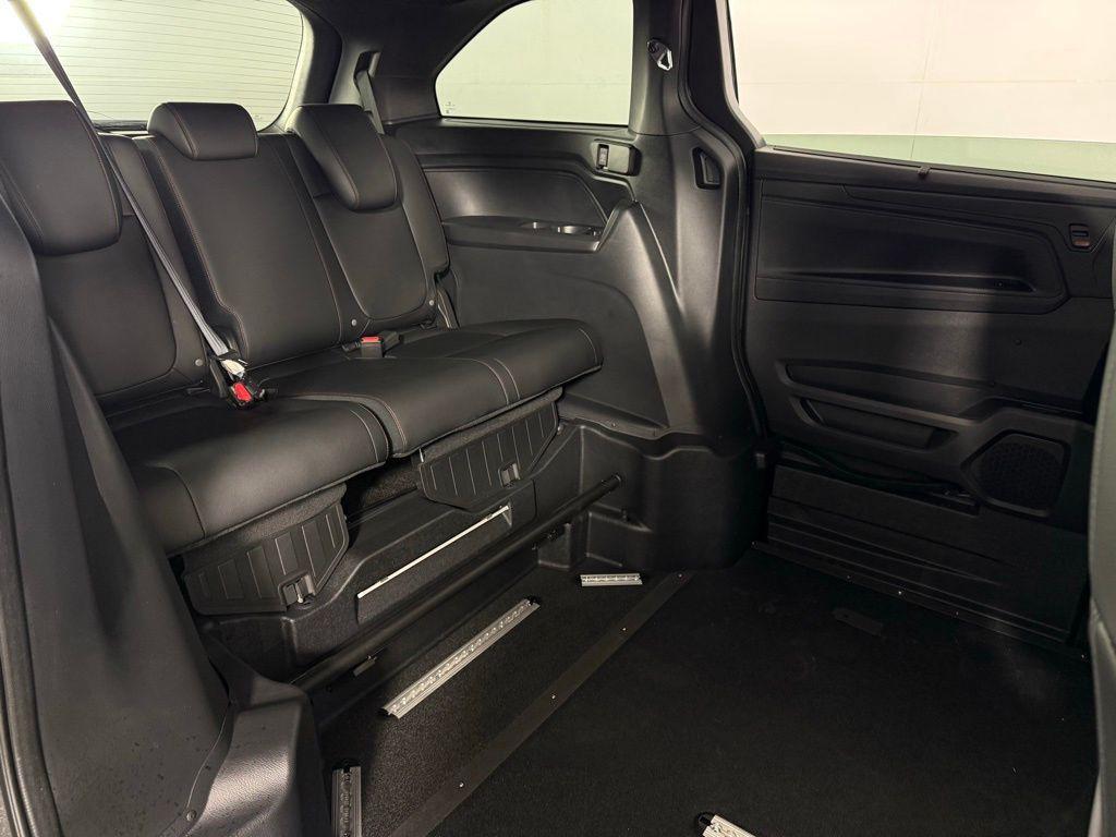used 2025 Honda Odyssey car, priced at $77,868