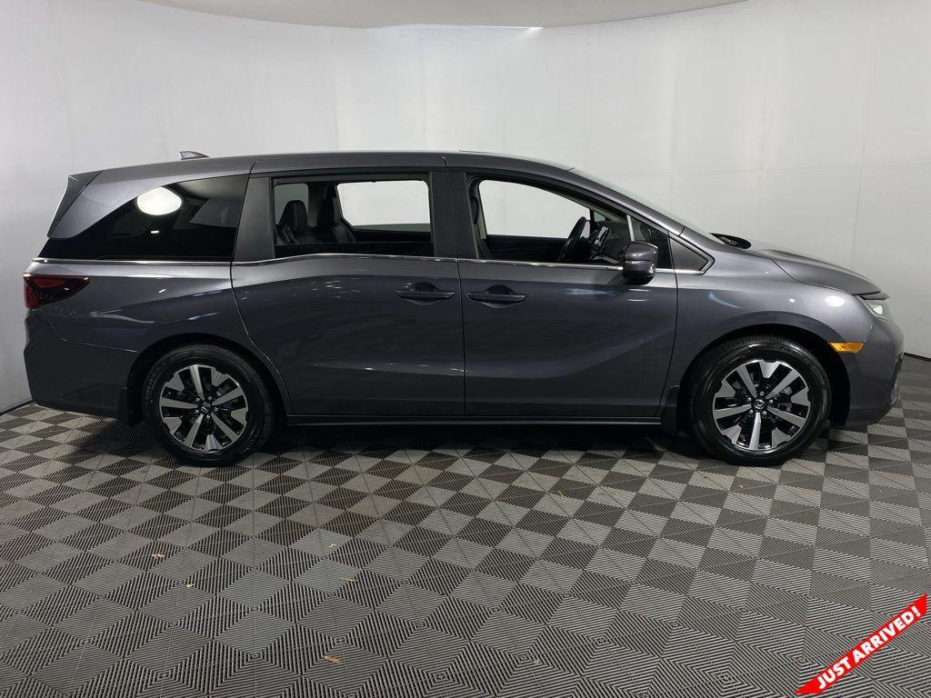 new 2026 Honda Odyssey car, priced at $44,290