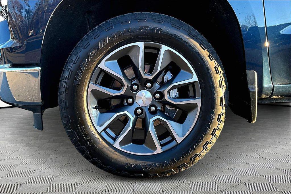 used 2023 Chevrolet Silverado 1500 car, priced at $35,699