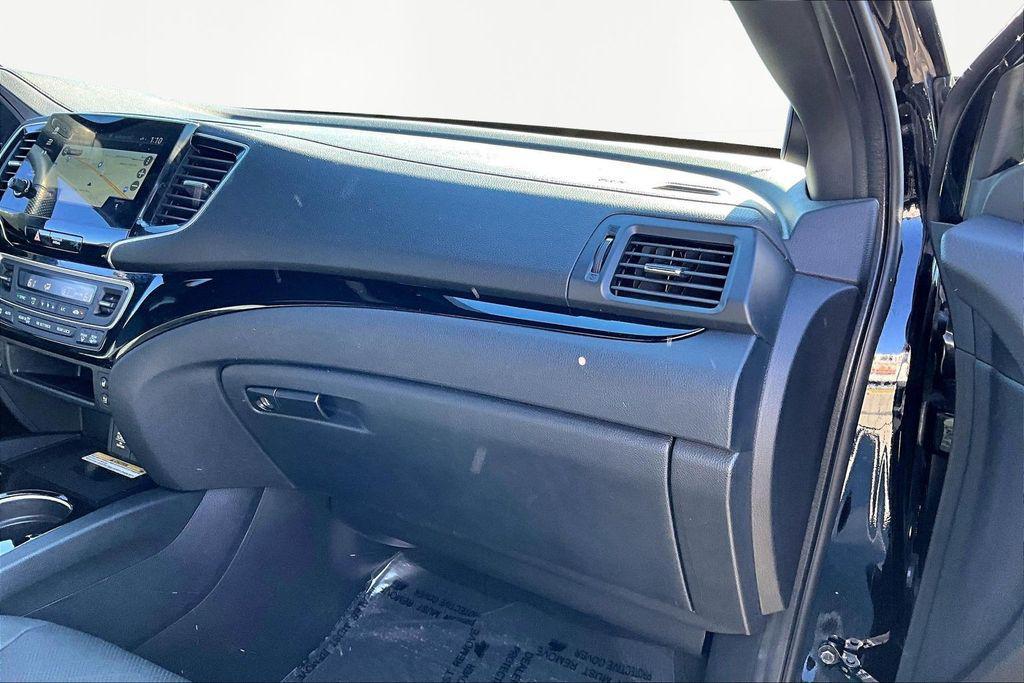 used 2021 Honda Passport car, priced at $27,593