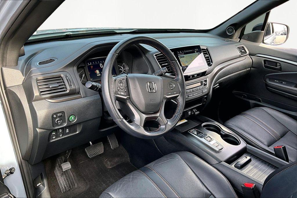 used 2023 Honda Passport car, priced at $33,484