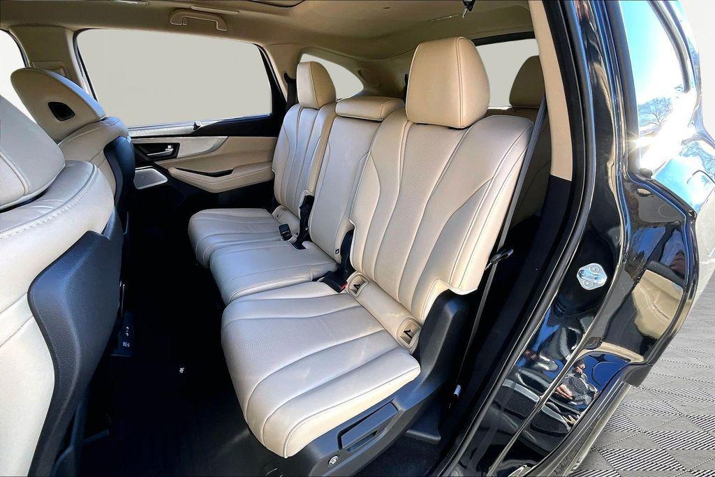 used 2025 Acura MDX car, priced at $47,794