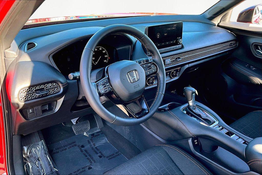 used 2025 Honda HR-V car, priced at $25,309